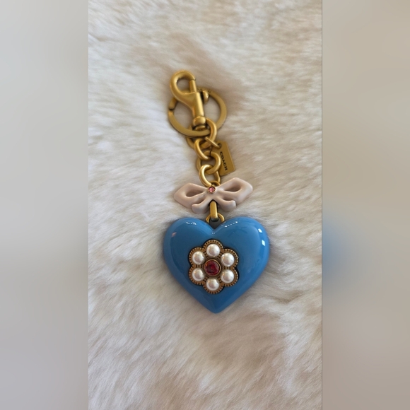 Coach Heart Bag Charm - Picture 2 of 6